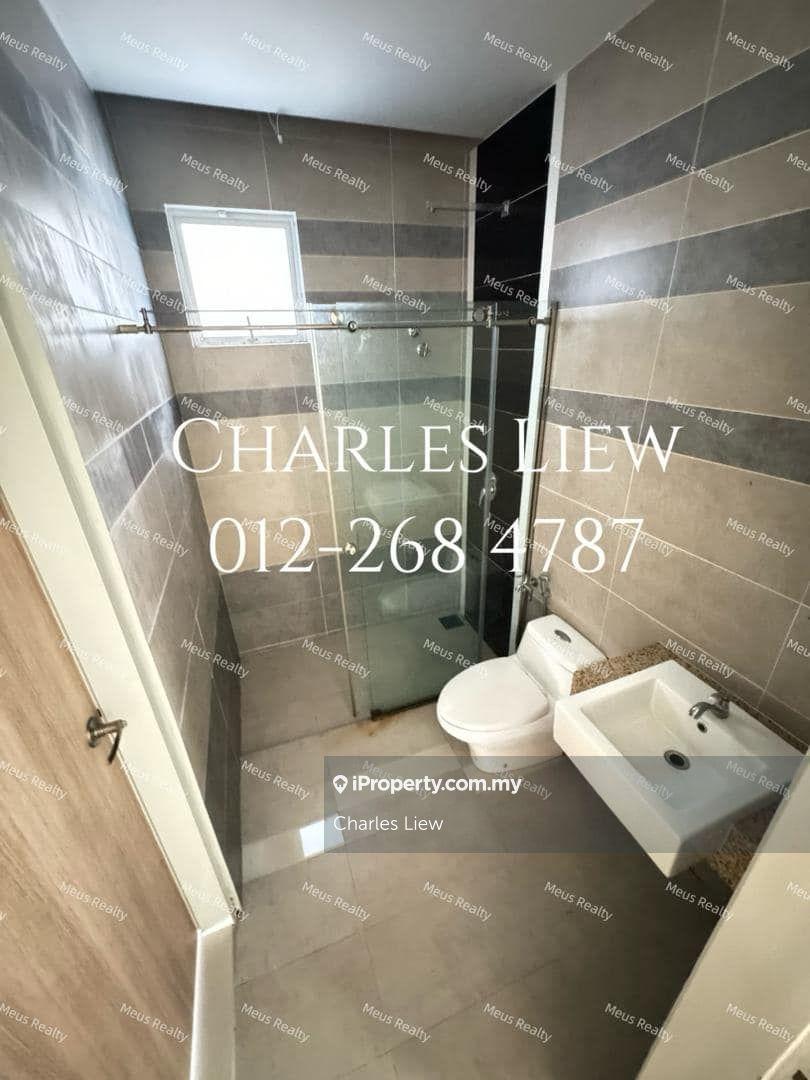 Brand new double storey Semi D In Jalan Rasah For Sale