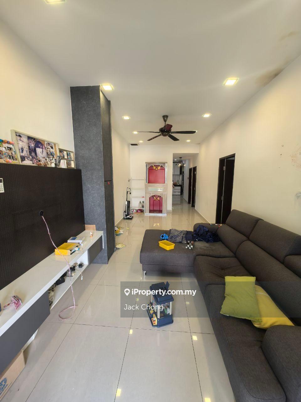 Taman Klang Utama 20 x 65 Single Storey Renovated Freehold