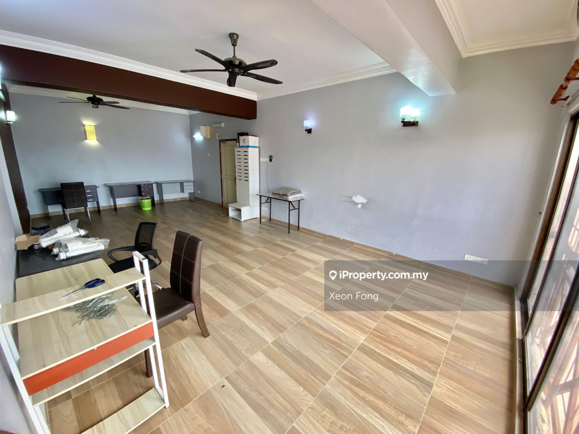 Freehold Cypress Condominium @ Bandar Sungai Long, Kajang