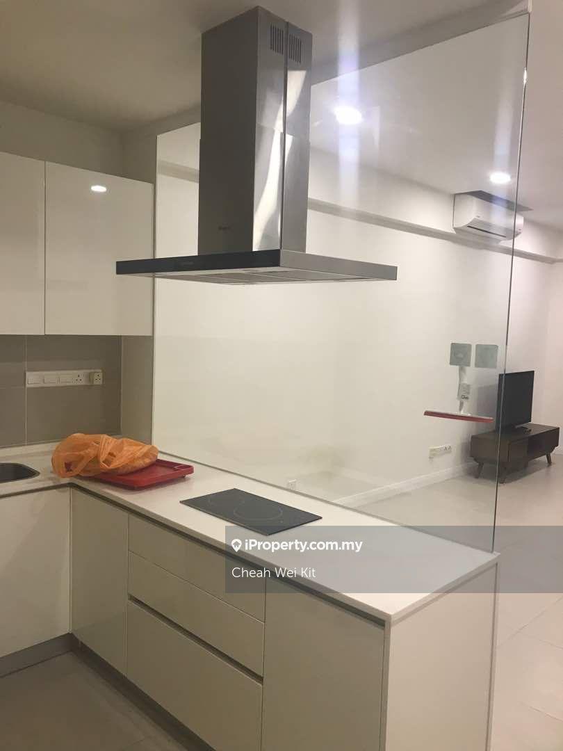 Nova Saujana - 855 sqft - Partially Furnished - Freehold