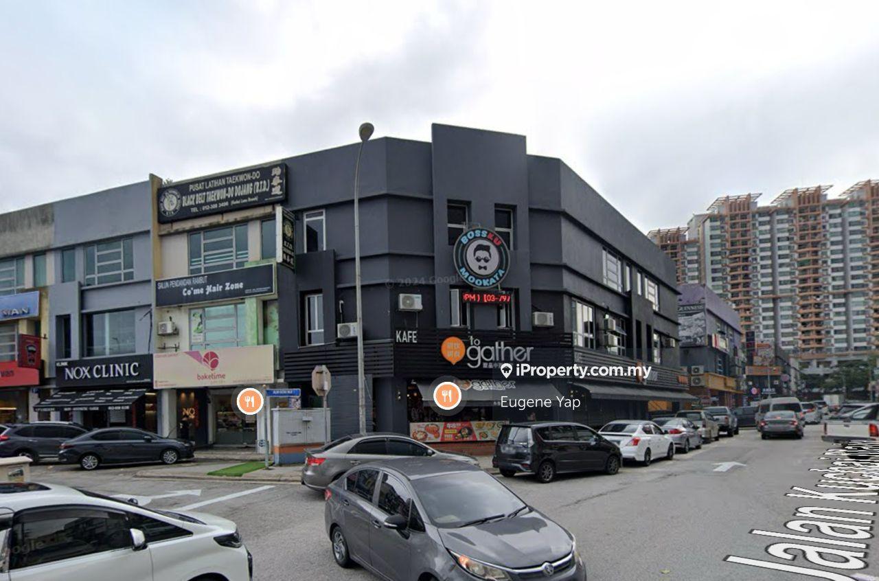 3 Storeys Corner Shoplot For Sale