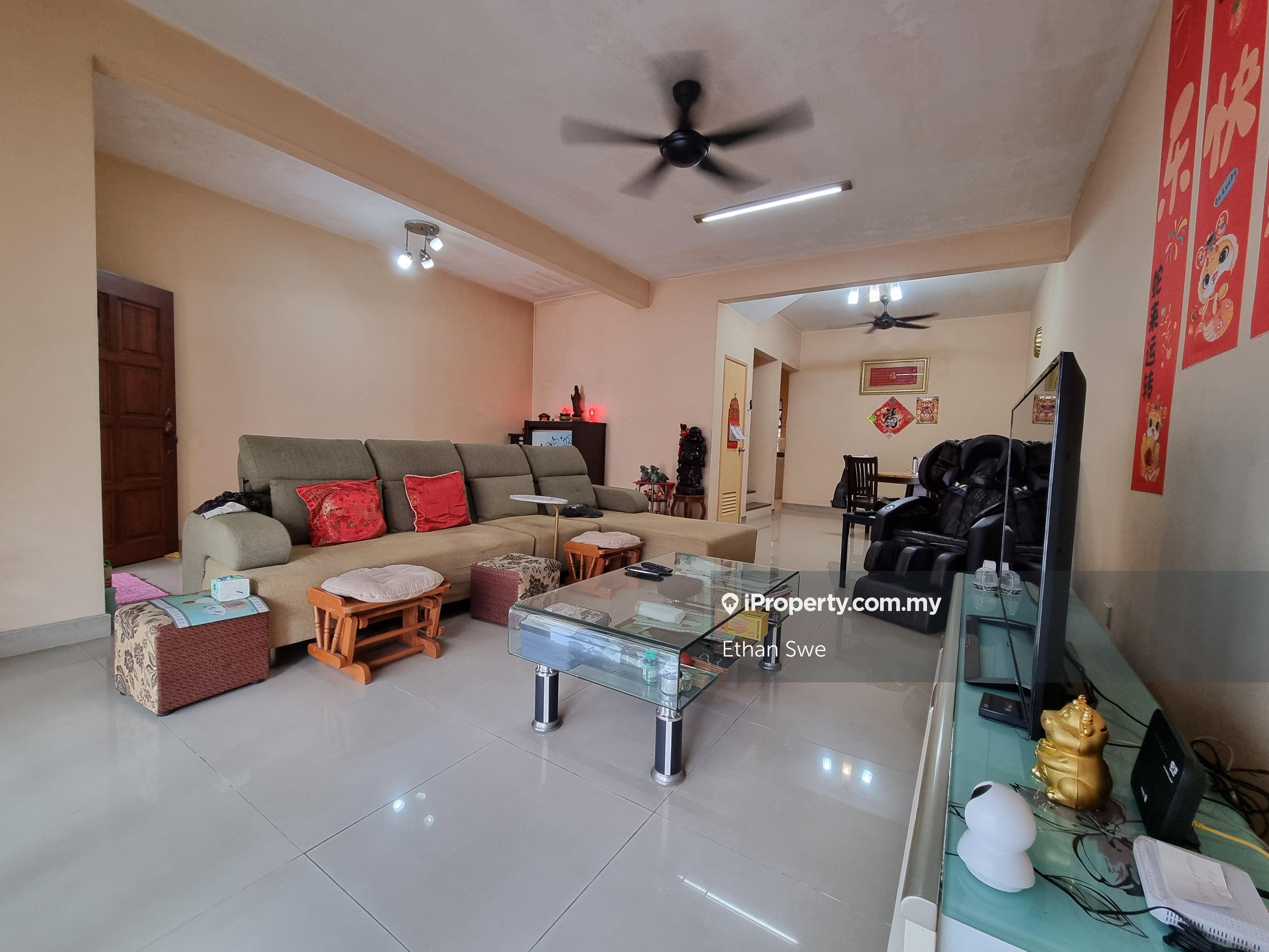 3 Storeys Landed Terrace Intermediate Freehold @ Flora Impian Segambut