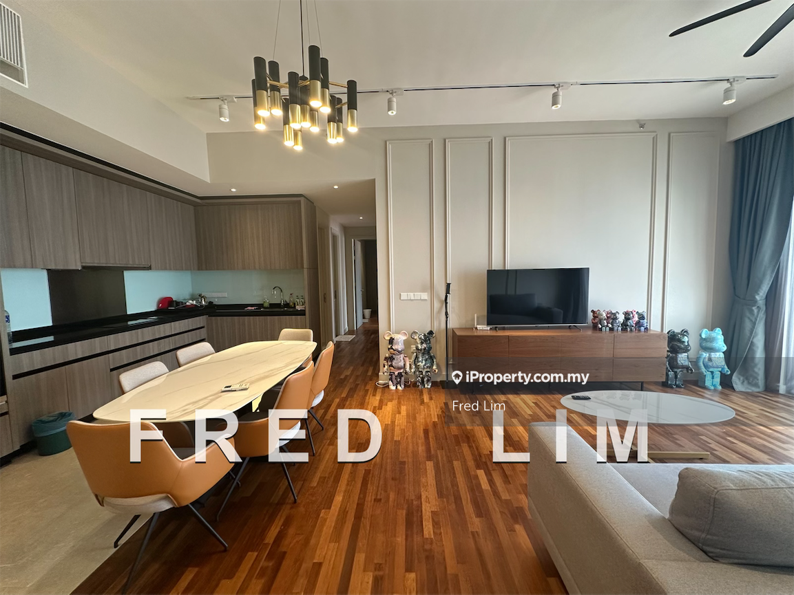 Straits Residences Unit For Sale, Facing North, Seaview