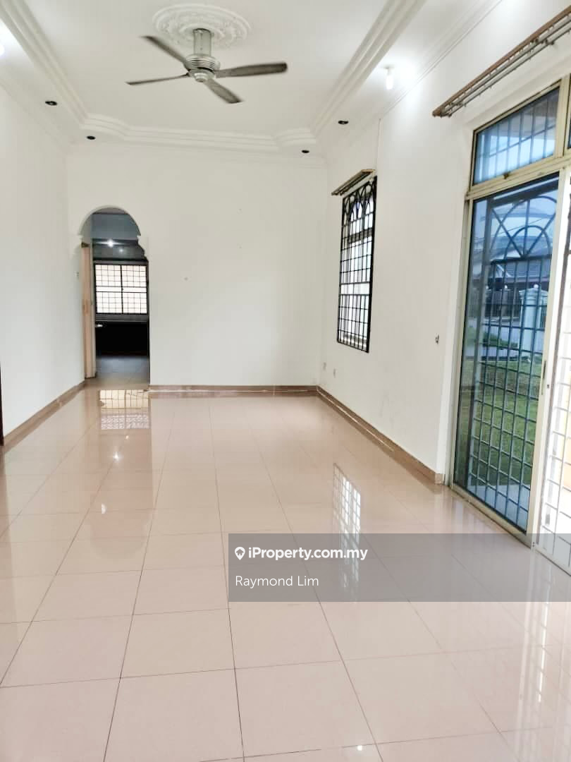 Jalan Badik Puteri Wangsa Single Storey Corner Lot For Rents