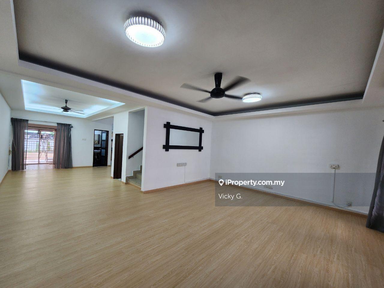 Rare 3-Storey Semi-D at Taman Kinrara Mas, Bukit Jalil