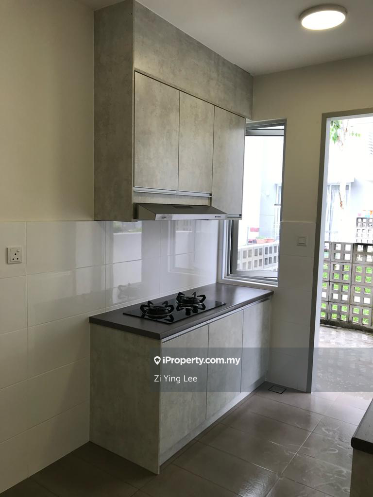 Cover all units house for Sale