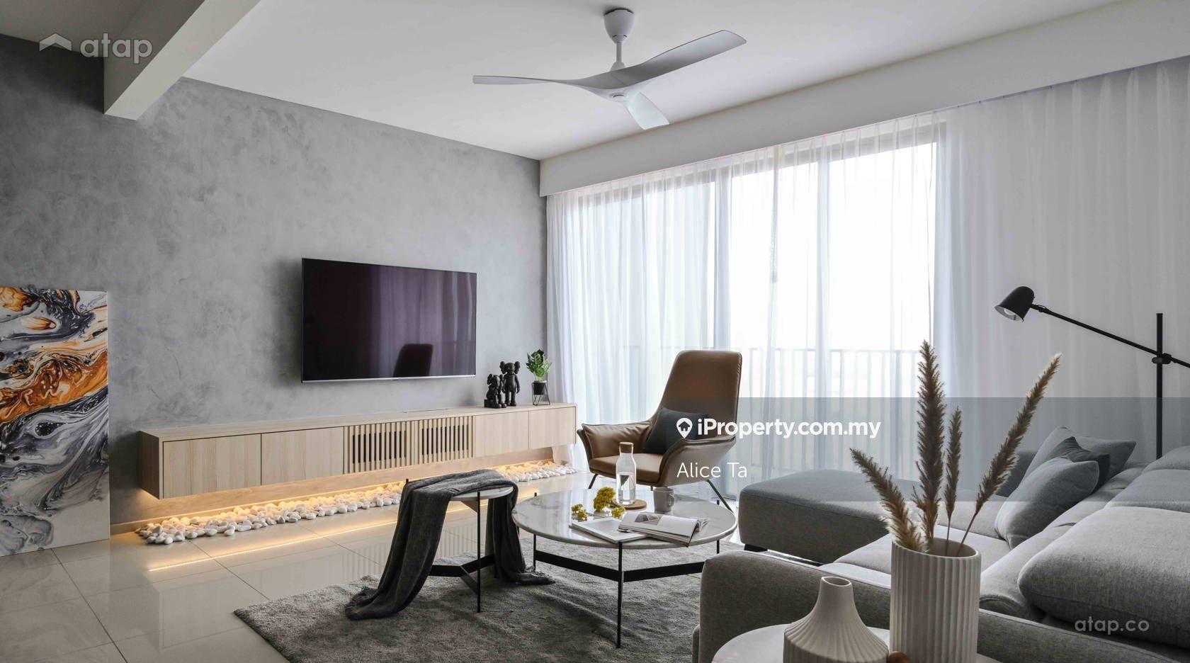 Freehold, Ready Move In, Free furnished, Walk to Mall & Uni, 0% Dp