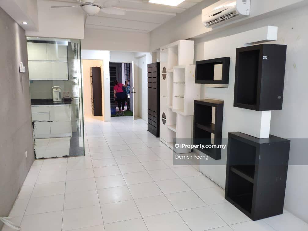 Calisa residence condominium for rent taman mas puchong