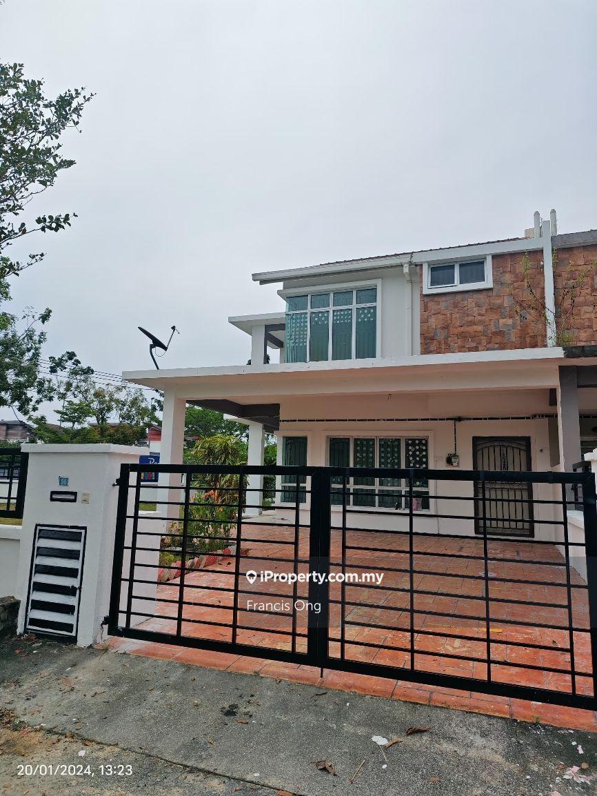 Double Storey Corner House @Taman Pelangi Semenyih 2 For Sale
