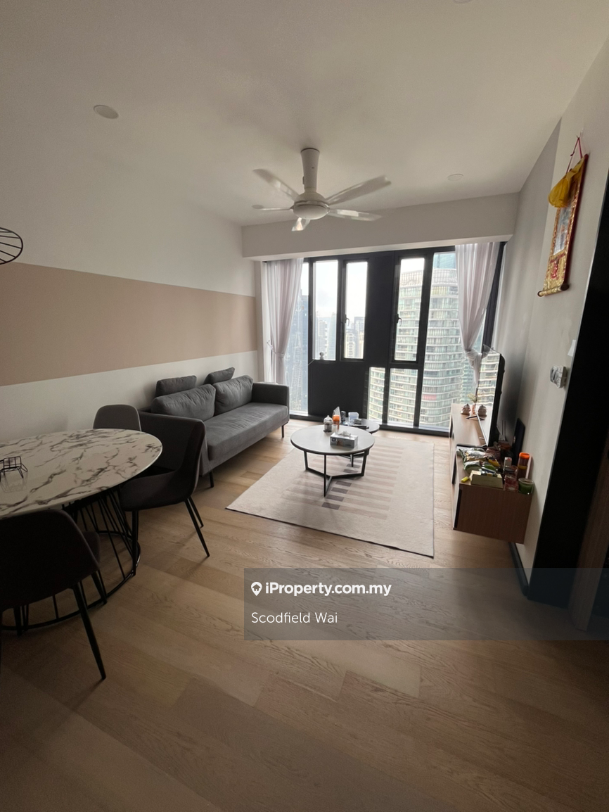 Amazing high floor unit for rent
