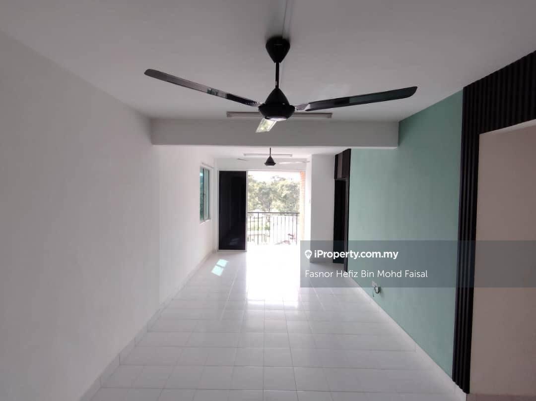 Newly Painted Unit Pangsapuri Alam Budiman