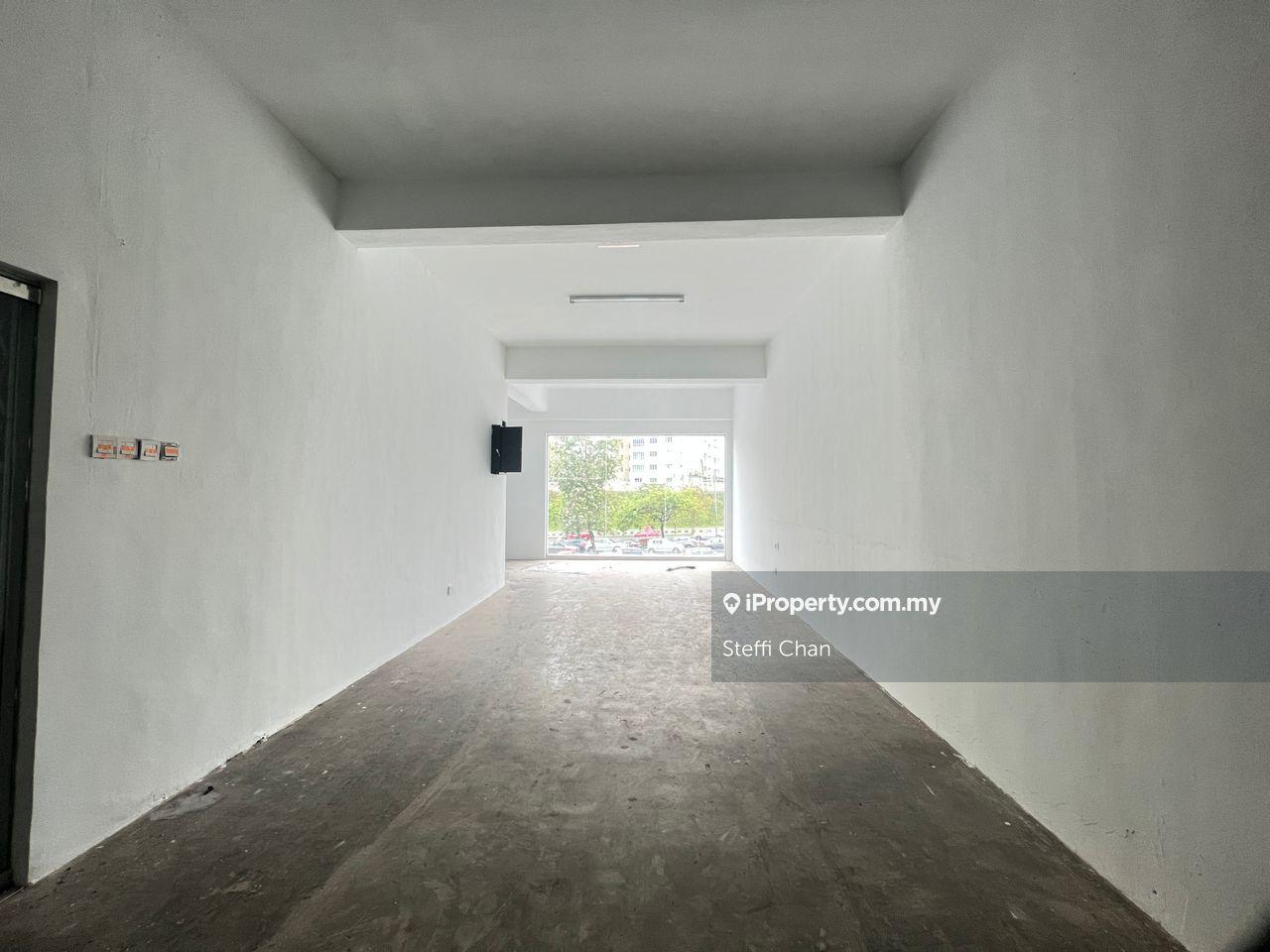 3 Storey Shop/office Endlot The Link 1 For Sale