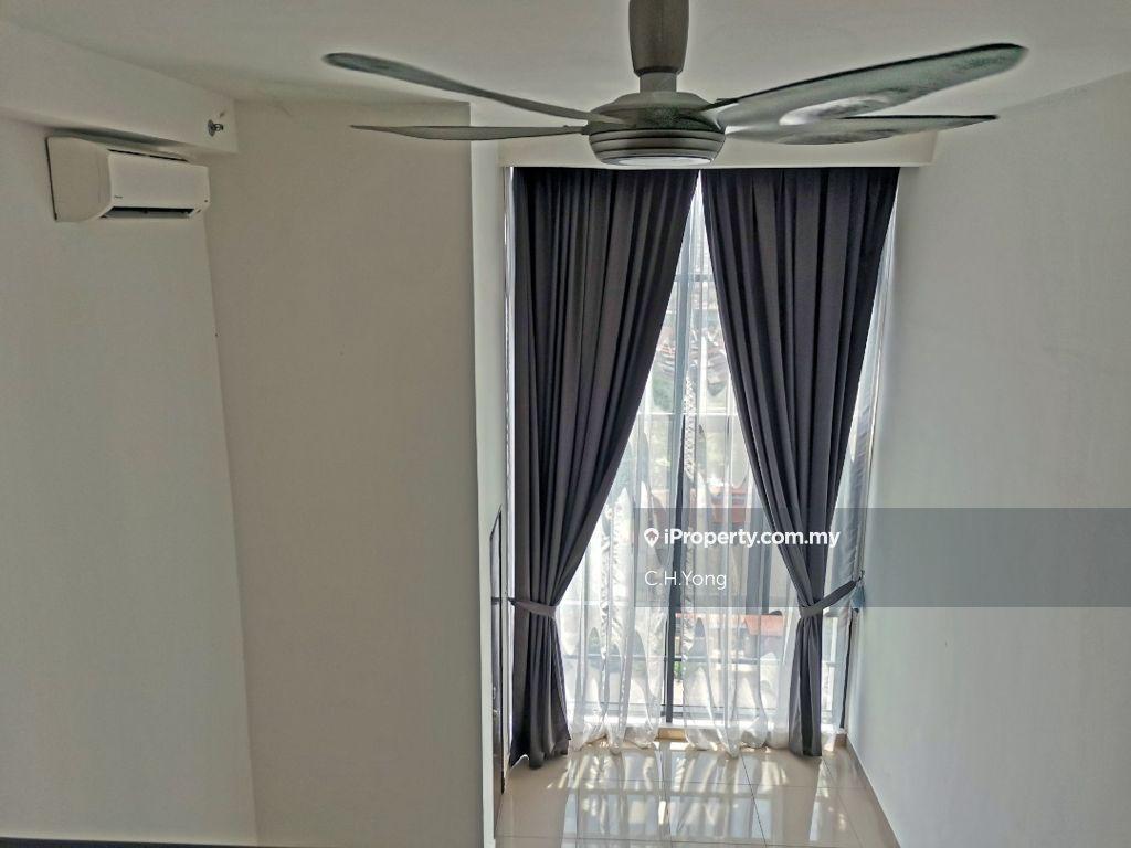 Infinity Tower Soho for Sale