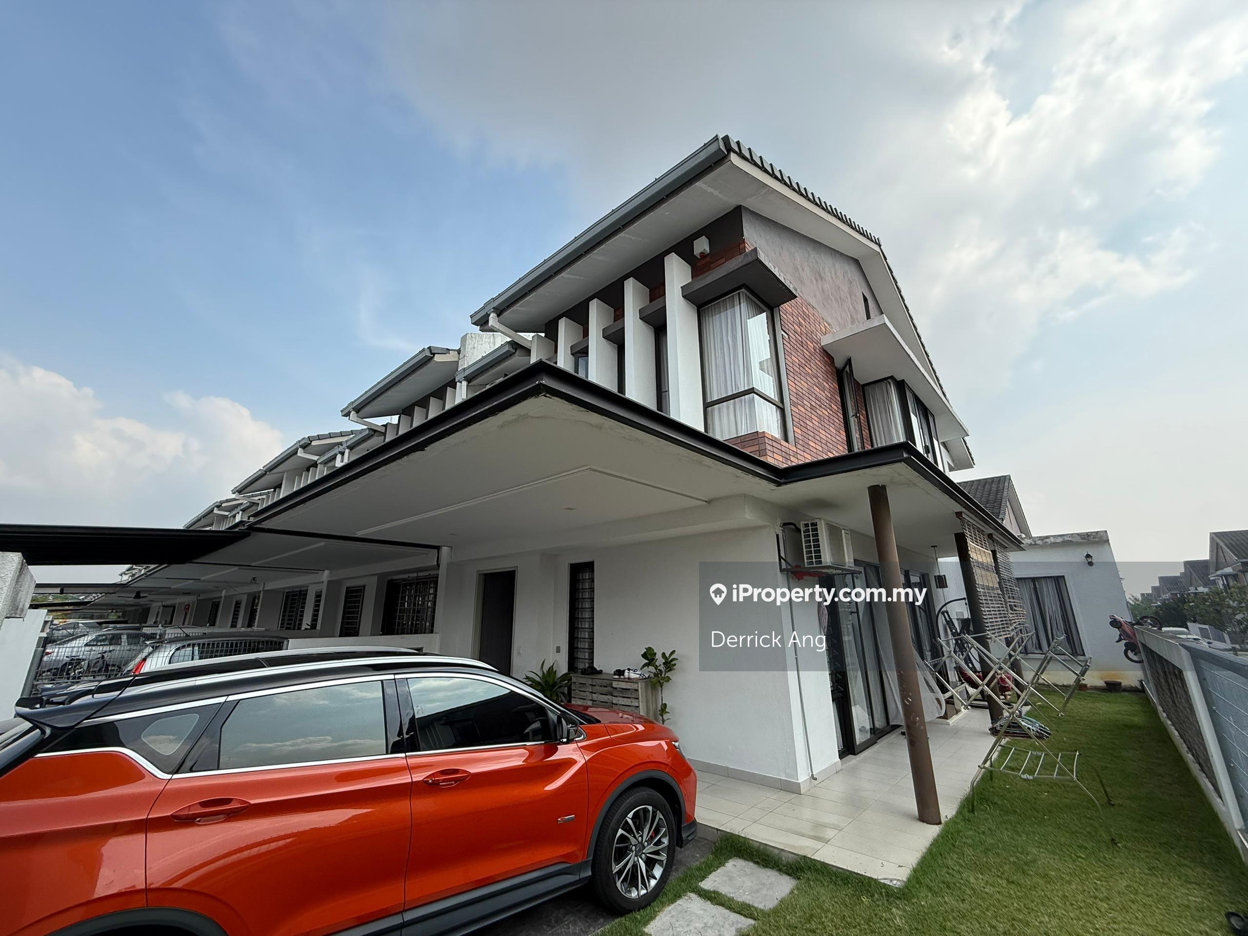 Renovated 2 Storey End Lot @ Elmina Valley 2
