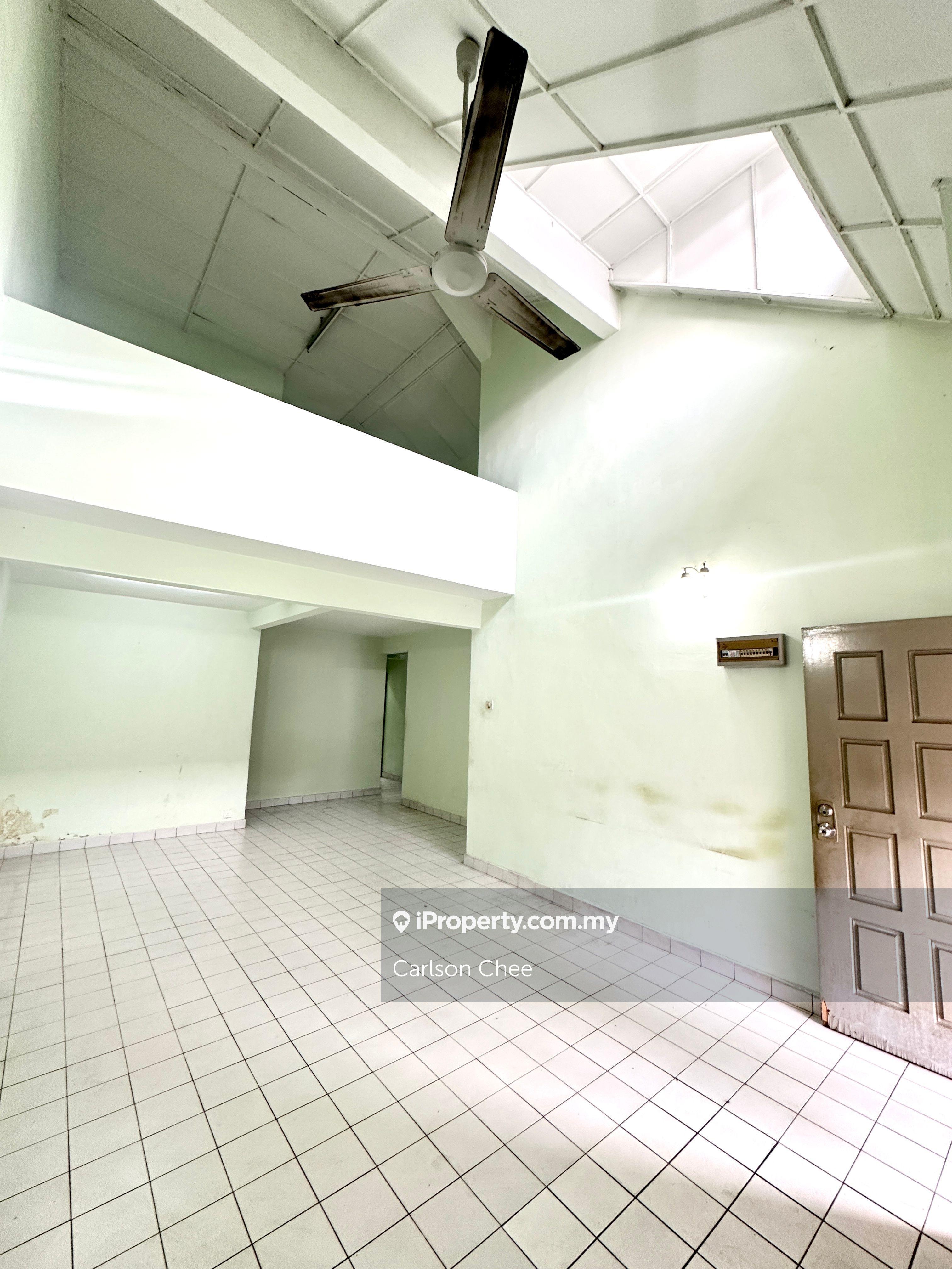 Price Drop!! Usj 2, 24x65, well kept, freehold, good location