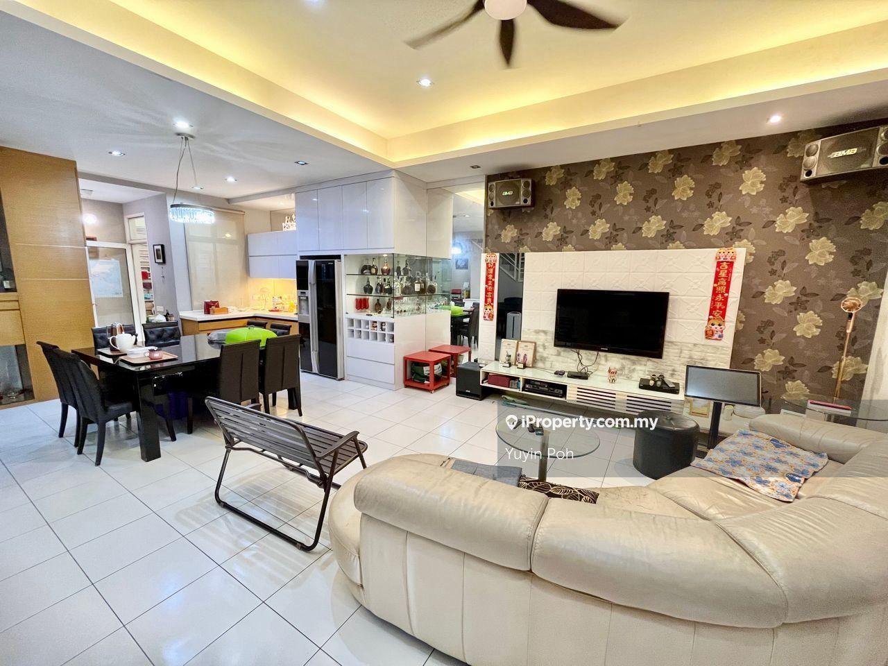 Taman Setia Tropika 2 Storey Terrace House full furnished & Renovated