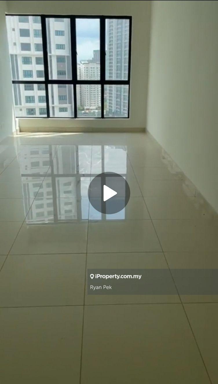 One Maxim Original 3 Bedrooms Worth Buy