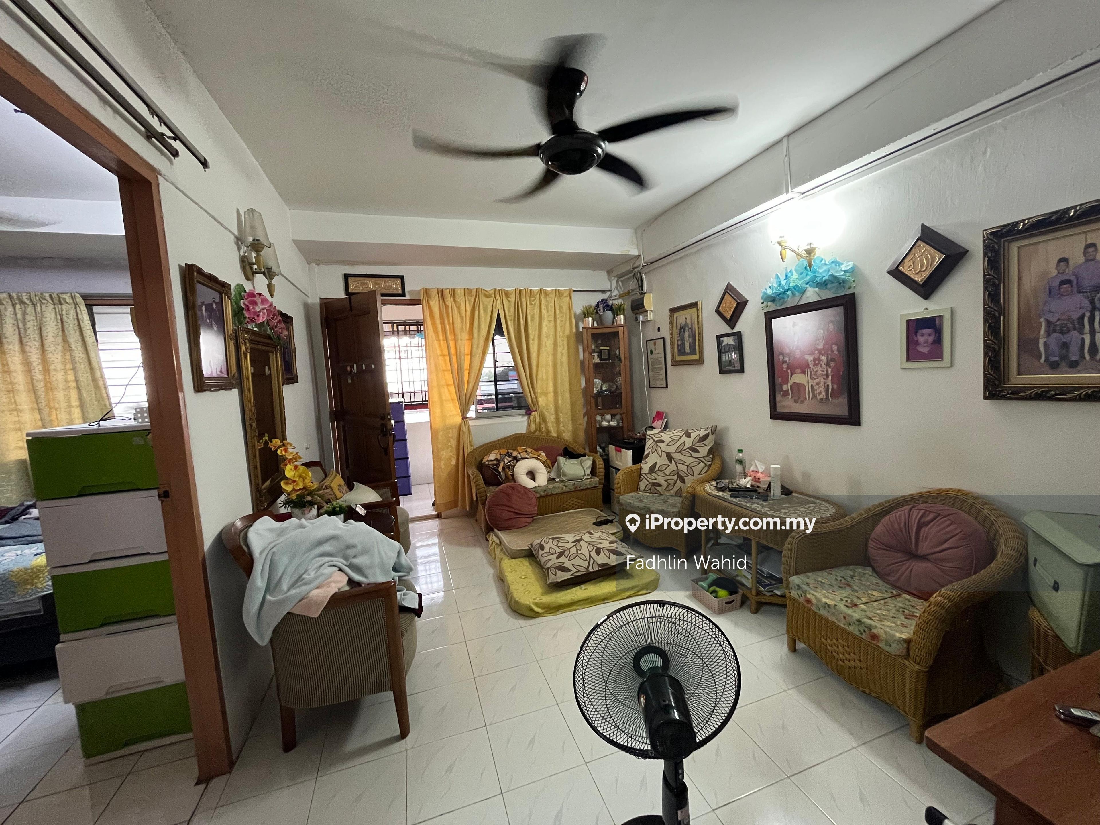Low cost flat Seksyen 16, Shah Alam