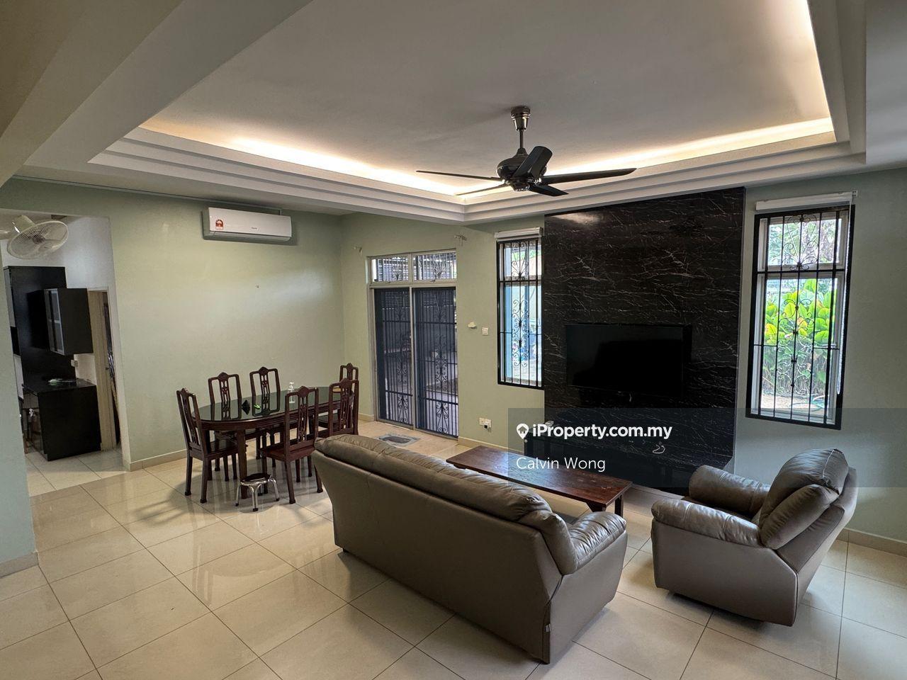 Corner Lot Terrace House, Renovated & Good Condition