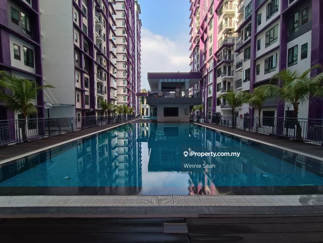 Renovated Below M V Condo The Heights Residence Muzaffar Heights Sale