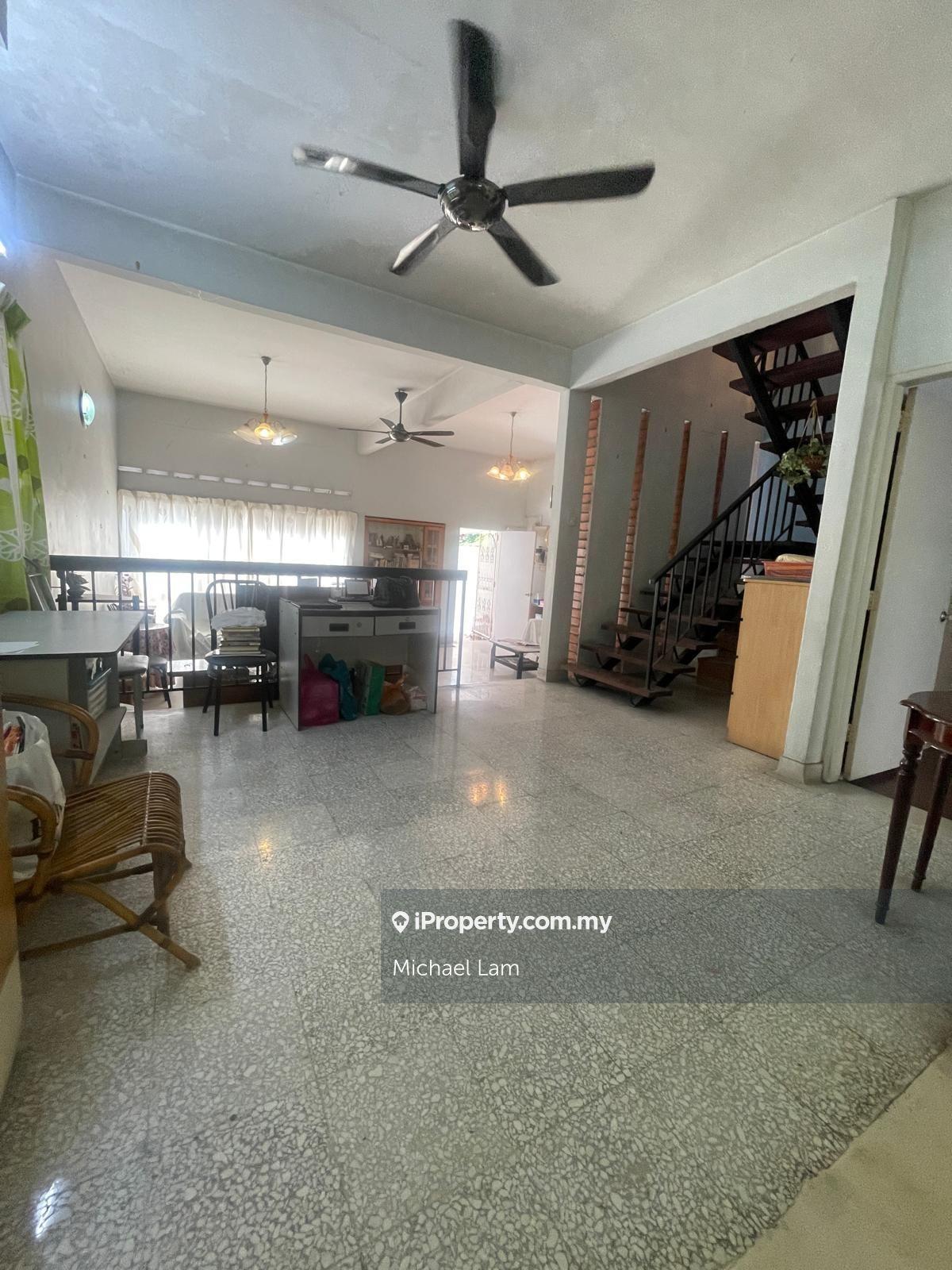 Double storey end lot terrace for sale. Worth unit.