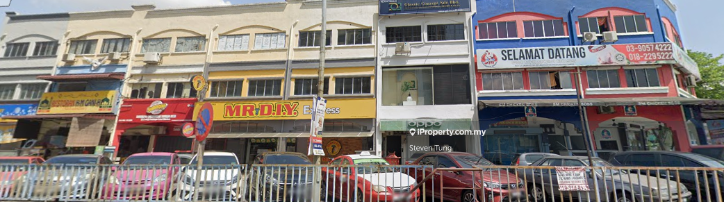 Prime location. surrounds by amenities. next to sungai besi expressway