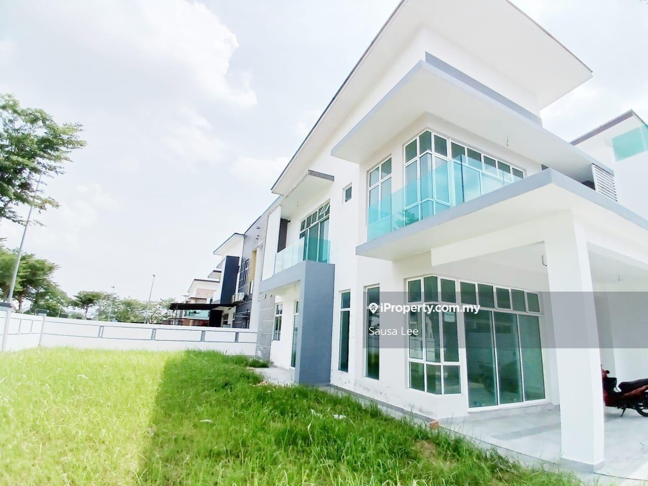Taman Mutiara Bestari Double Storey Cluster House Corner Lot For Sale