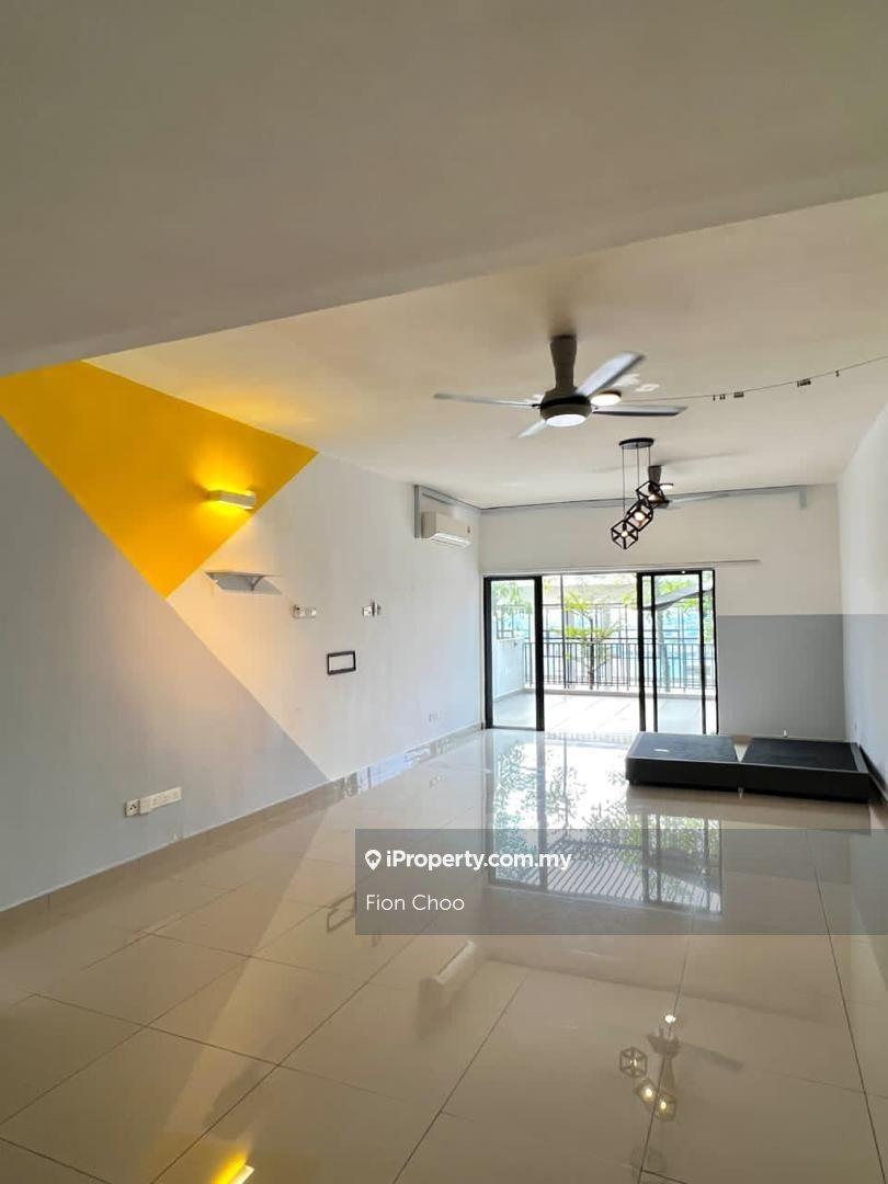 Sk One Studio unit with balcony for sell