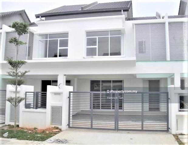 22x70sf, Double Story, Build up 2200sf, Gated Guarded, Below Market