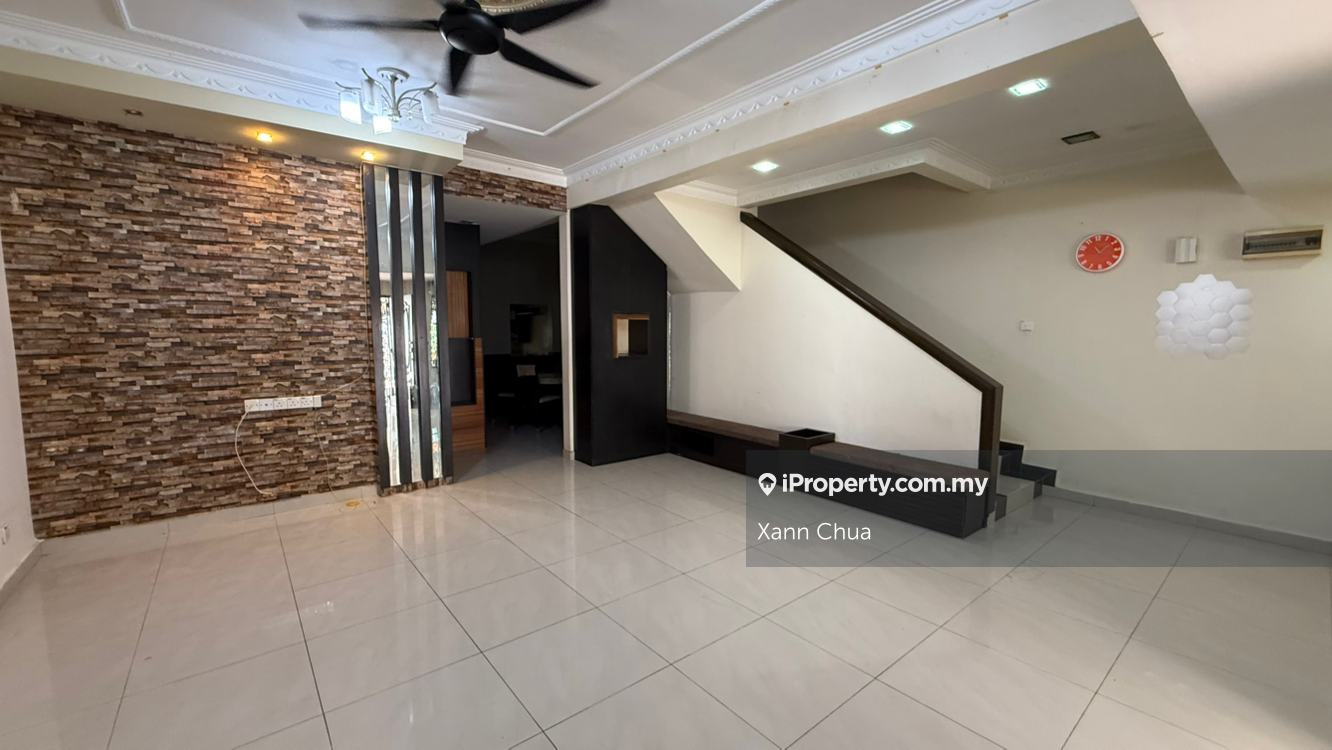 Seri Kembangan Bandar Putra Permai 2sty house for sale