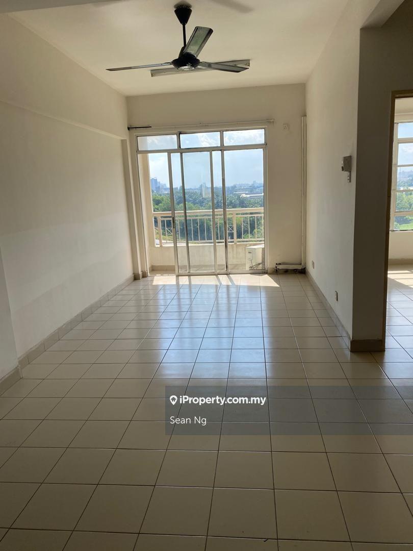 Desaria Villa Condominium @ Puchong Good ROI ready for Sale now