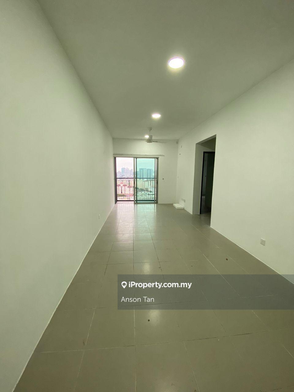 Limited Well Kept Basic Unit Parking Nearby MRT