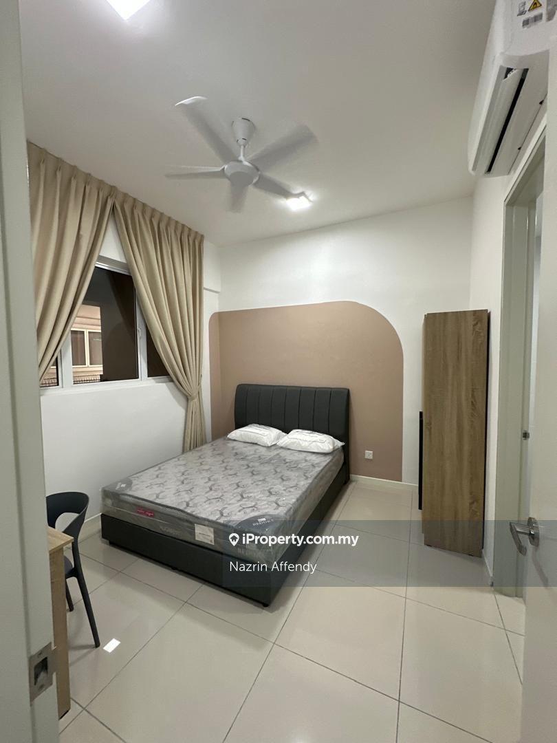 New room available for rent