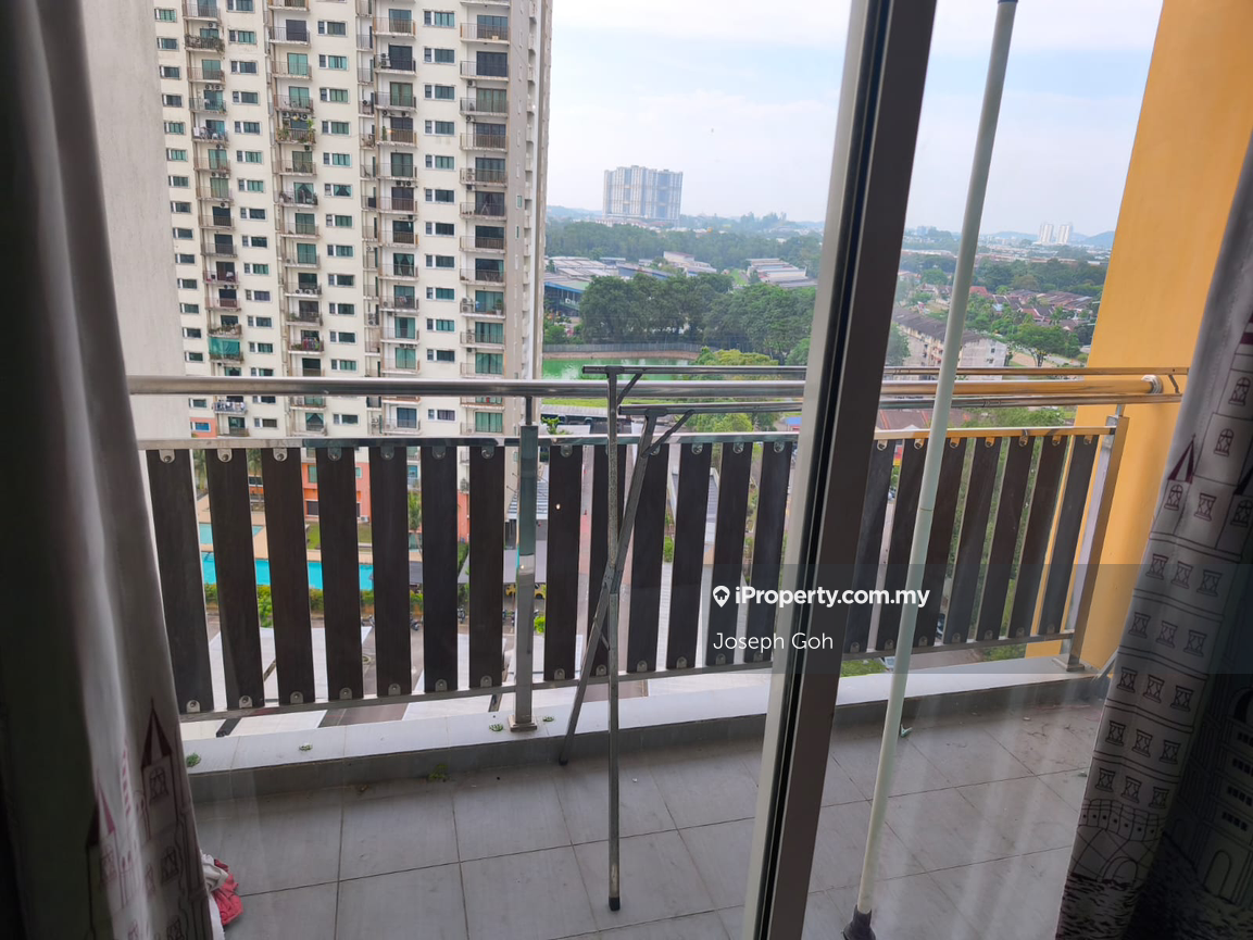 Ksl Residence , Corner unit 4 rooms with fully furnished n 2 car park