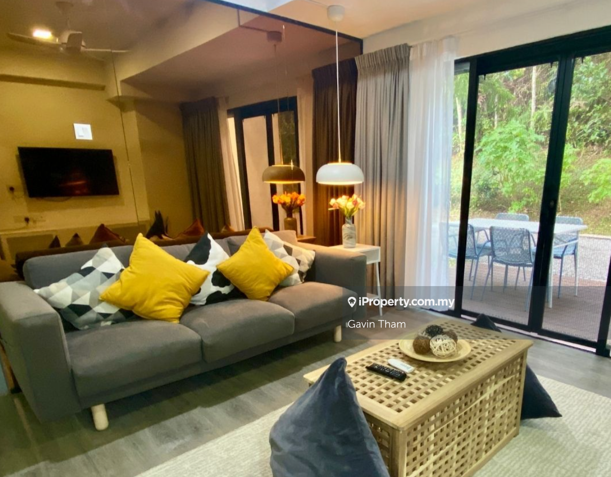 Beautiful Fully Furnished ID Design Kempas Apartment Genting For Sale