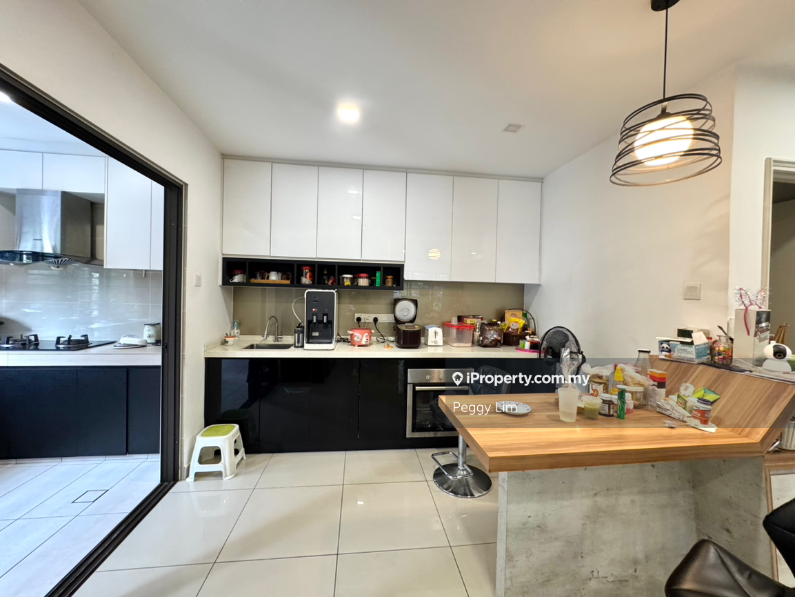 2 storey corner House, USJ 6, Subang Jaya, Selangor