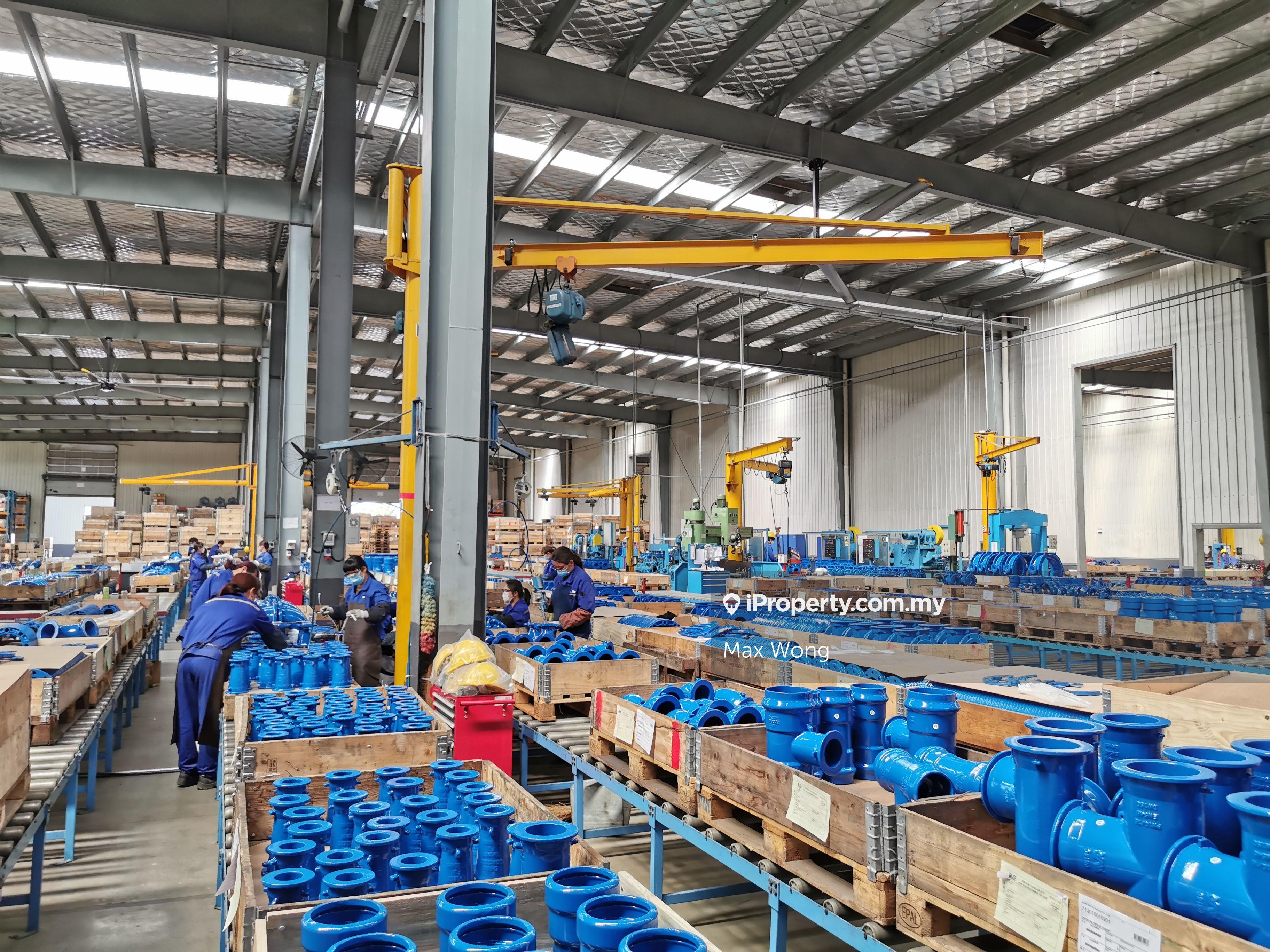 Detached Factory North  Port with loading bay 2000 amp
