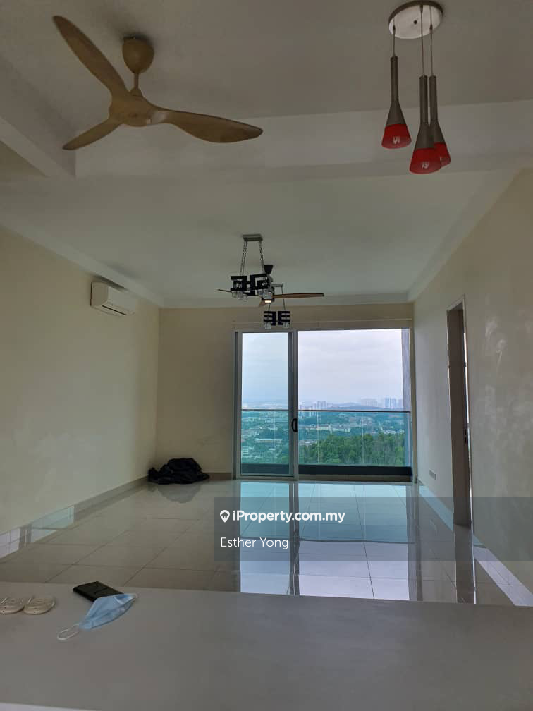 Partially furnished corner unit is available for rent on now !