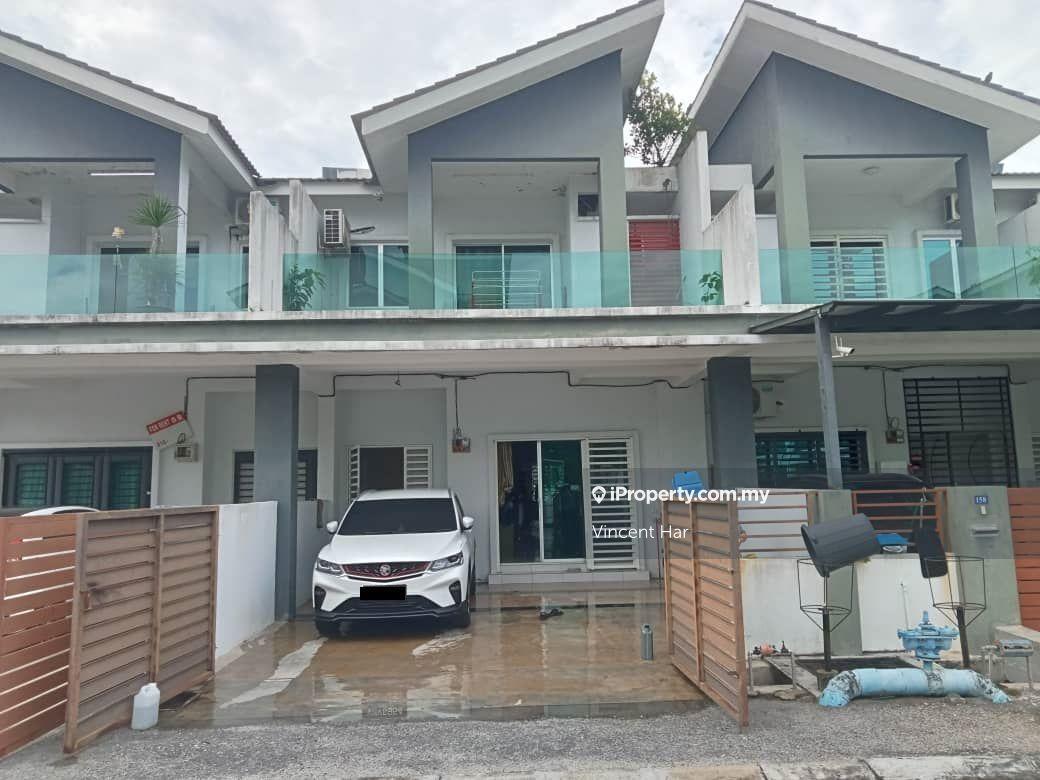 Freehold 2 Storey Beautiful House (20x70) Taman Harmoni