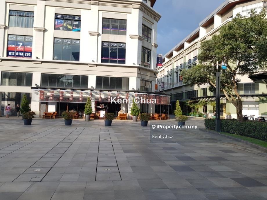 Limited 1.5sty ground floor shop