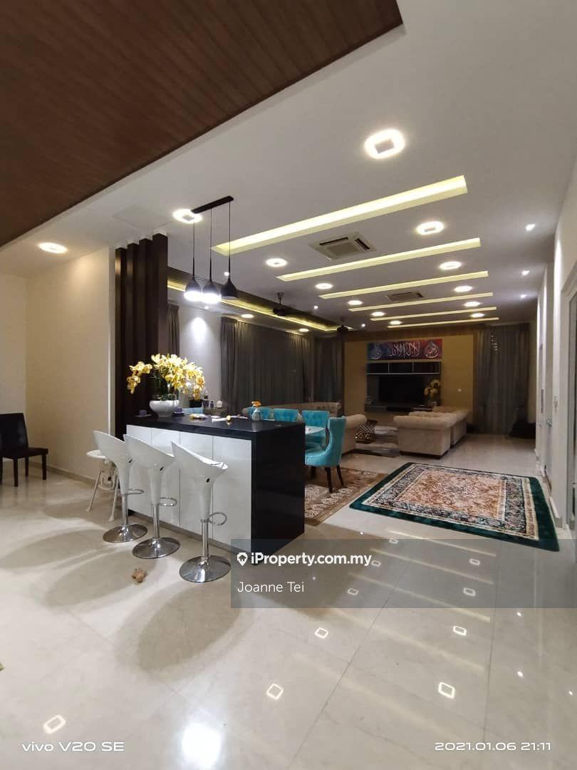 Bungalow Garden Residence with Lift and Roof Top Jaccuzi
