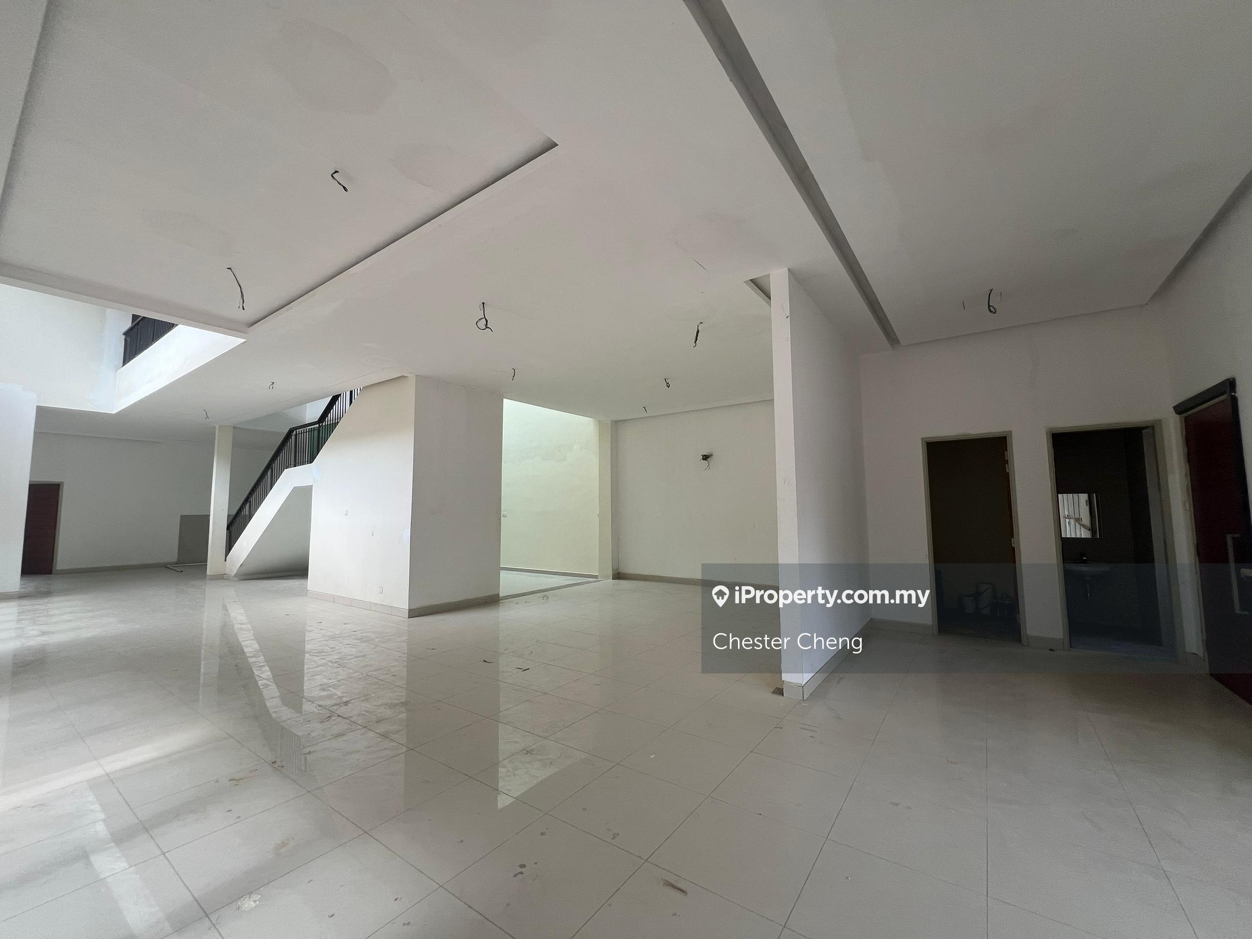 Rare Super Large Corner Superlink Terrace