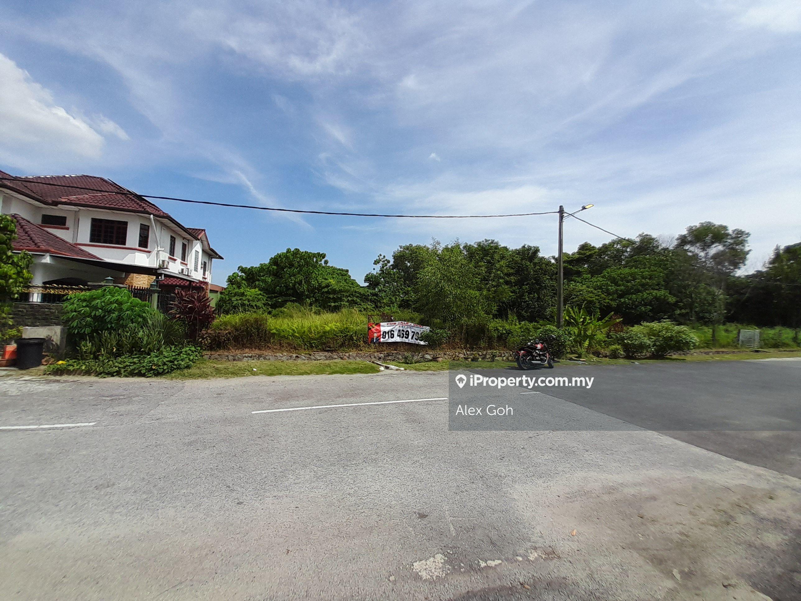 Bungalow Land For Sale, Located at Hill Top, Nice View & Flat Land