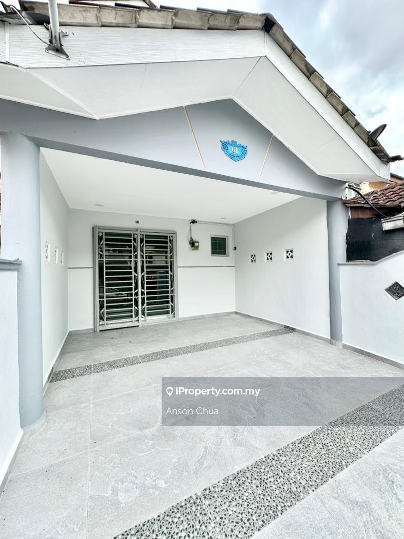 Taman Bestari Indah @ Double Storey End Lot Terrace For Sale