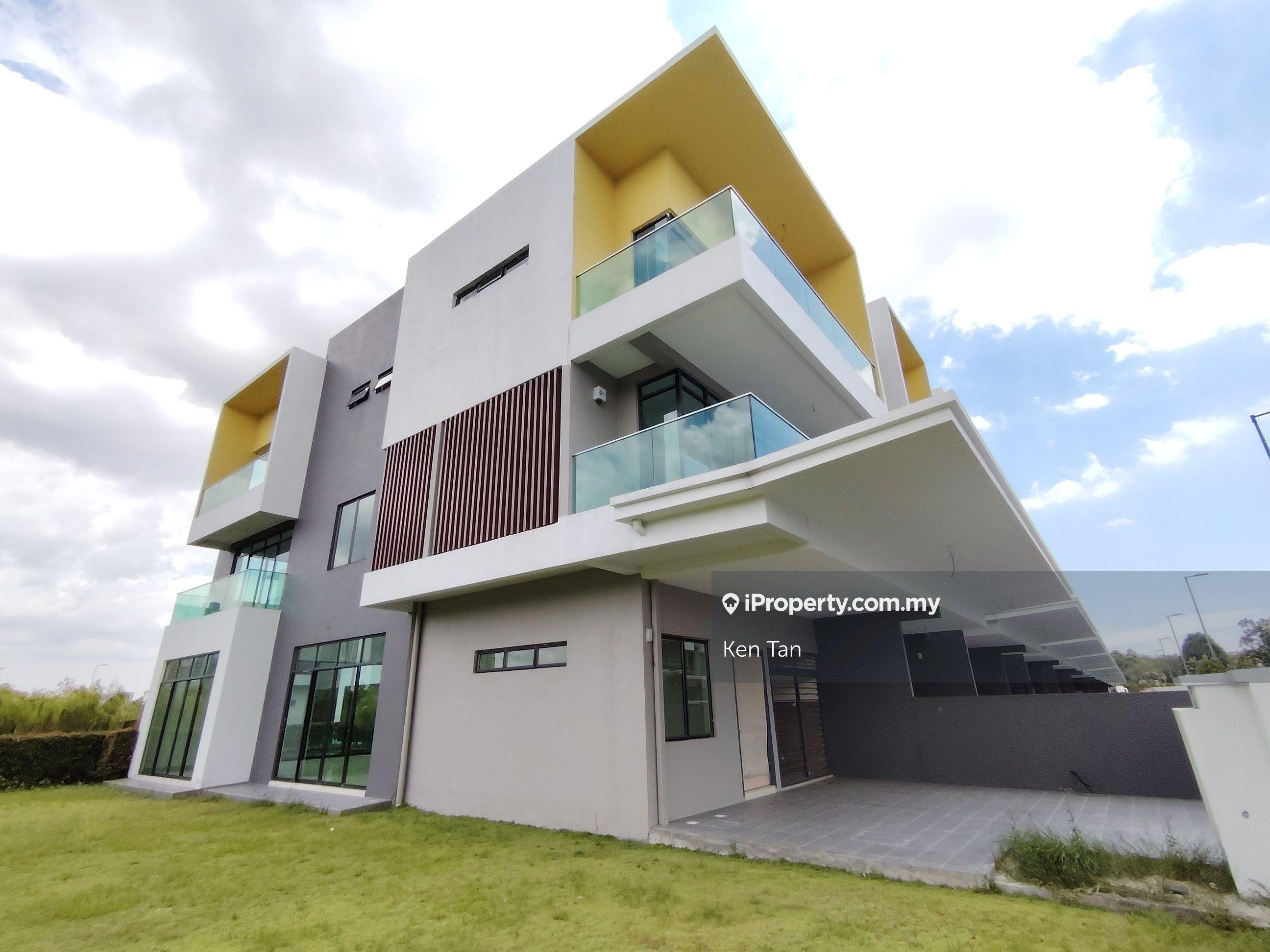3-Storey Superlink Villa , Move-In Ready , Puchong South