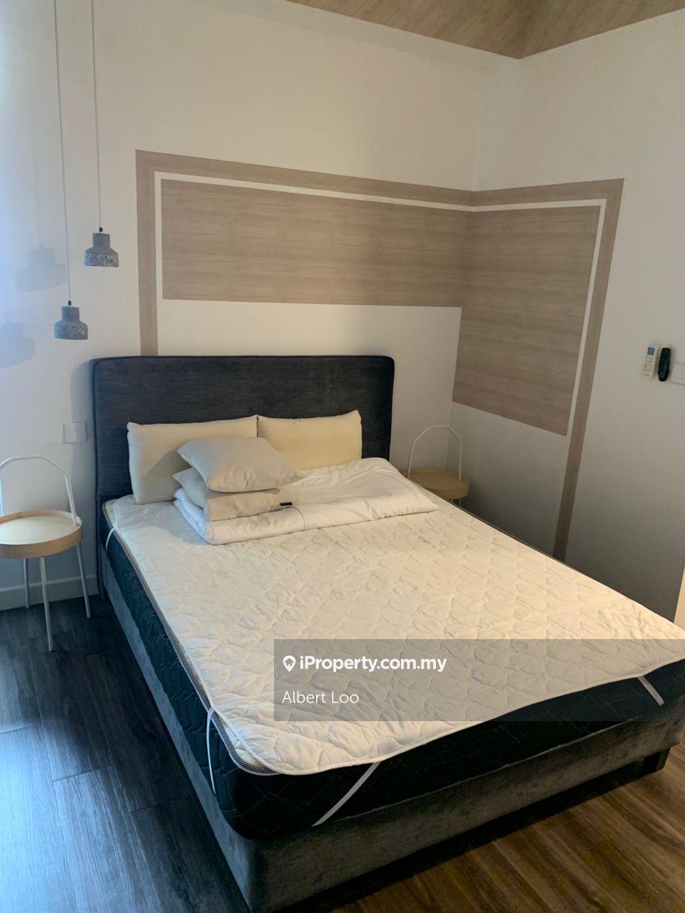 Nice ID Studio. With Wifi, Carpark & Kitchen hood! Nice Deal