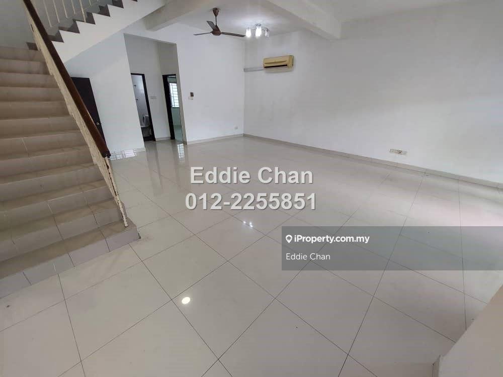 Freehold 3-Storey Terrace @ Sentul Bahagia, Less than 10 years House