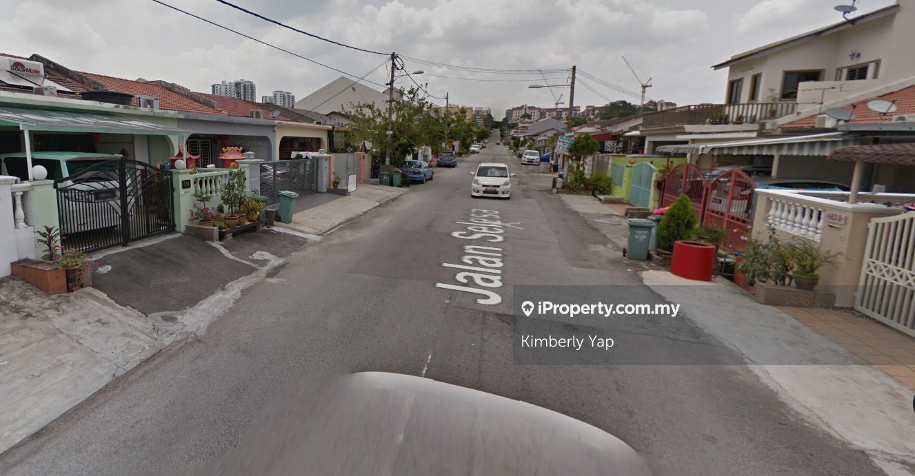 Well kept single storey terrace for Sale @ Happy Garden Old Klang Road
