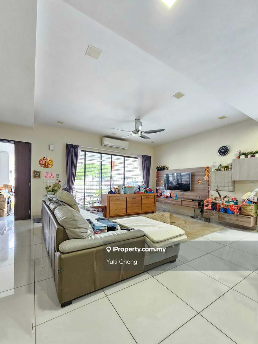 Fully furnished with move in condition 