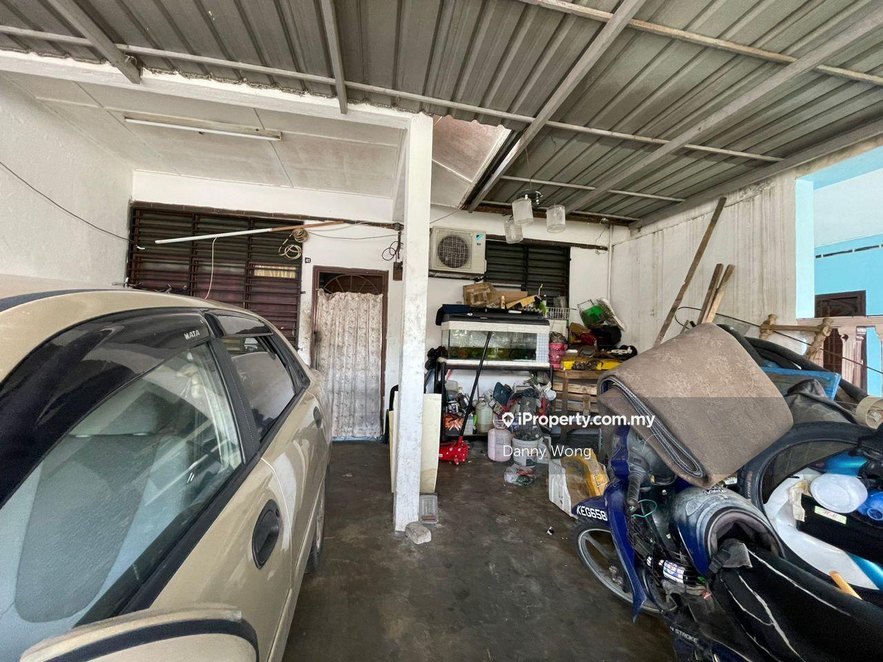 Basic unit, good location, hot demand. Call viewing now